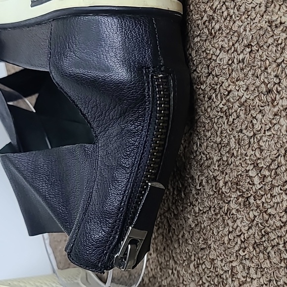 Eileen Fisher Sport Platform Black Leather Sandals Strappy sz 8 - Picture 7 of 8